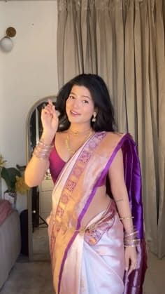 বস একটি সিগারেট ধরিয়ে টান মারলেন আর আমাকেও দুই চার দিলেন টানতে